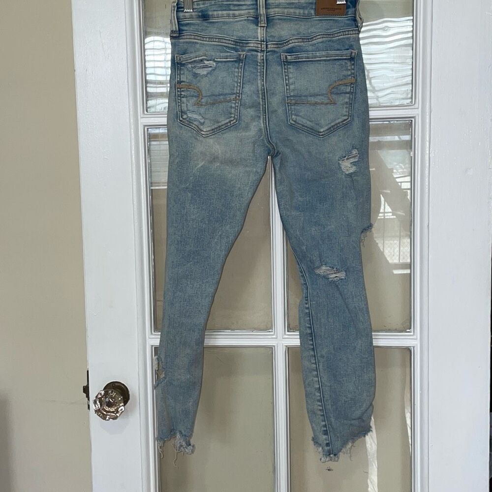 America Eagle next level stretch distressed hi rise jegging crop size 4 short - Picture 3 of 14